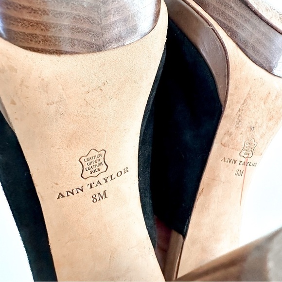 Ann Taylor Black Suede Wooden Lorena Mule Platform Heels sz 8 - Picture 10 of 10